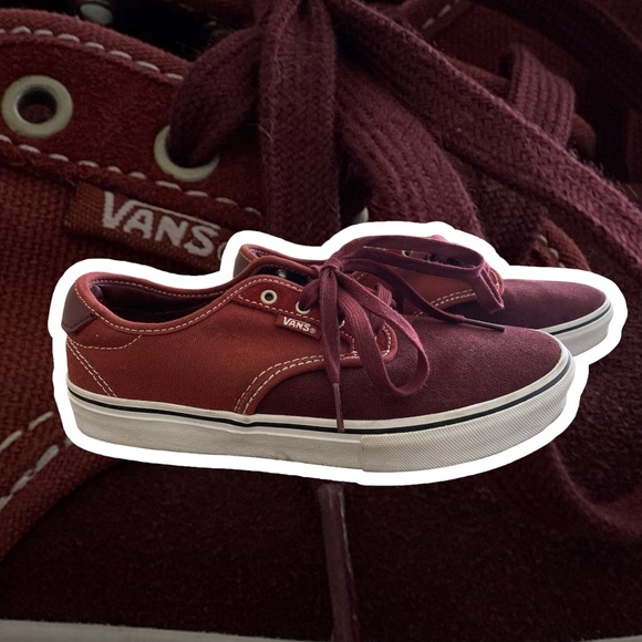 Vans - Picture 2 of 6